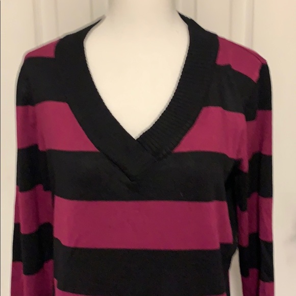 Women’s pink & black striped sweater, Large - Picture 2 of 7